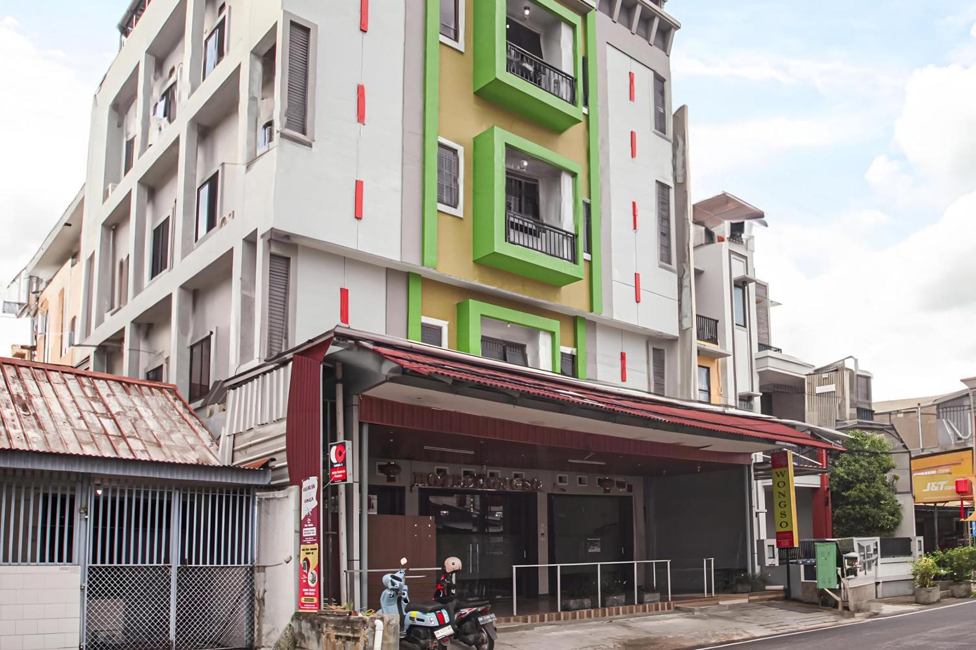 Capital O 93589 Hotel Wongso Syariah Pangkal Pinang Dış mekan fotoğraf
