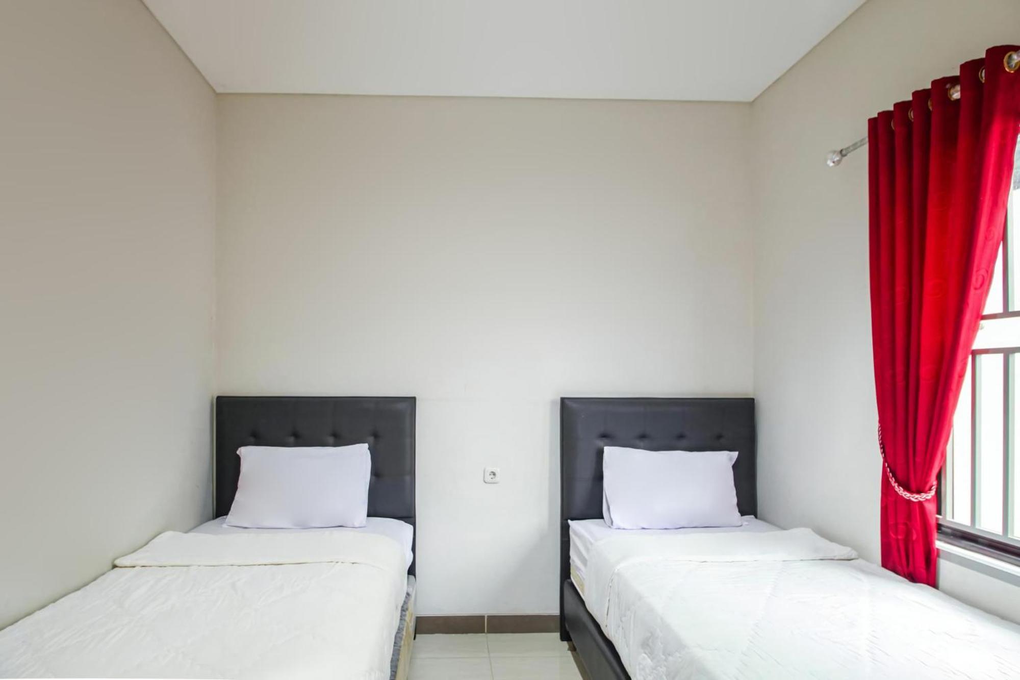 Capital O 93589 Hotel Wongso Syariah Pangkal Pinang Dış mekan fotoğraf