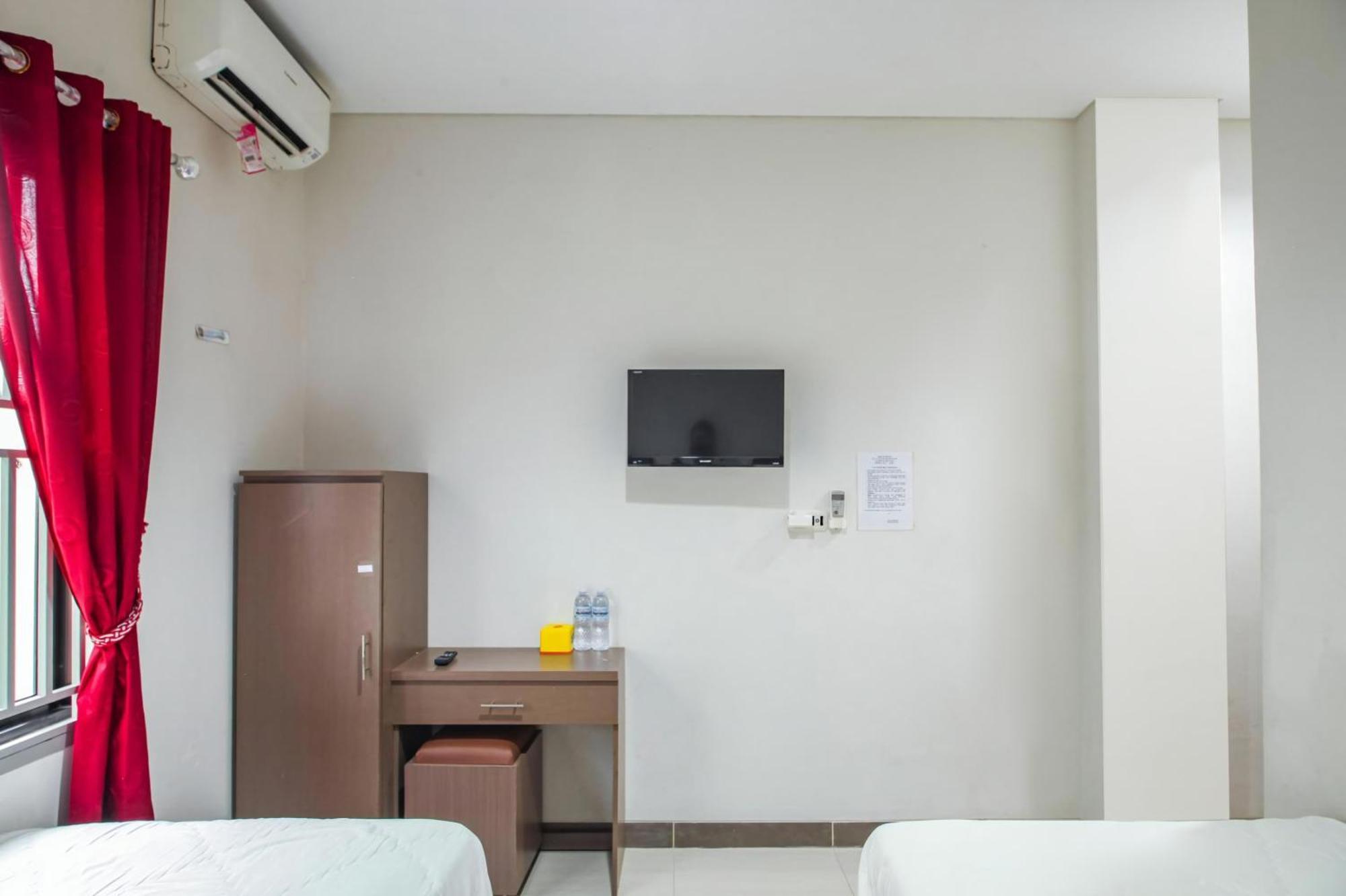 Capital O 93589 Hotel Wongso Syariah Pangkal Pinang Dış mekan fotoğraf